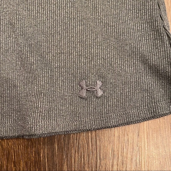UA Heatgear fitted tank - Picture 3 of 5